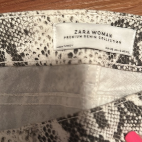 2 pair Zara size 4 snake print skinny Jean - Picture 7 of 7